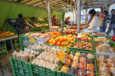 Food market at the Salzburg Christmas market